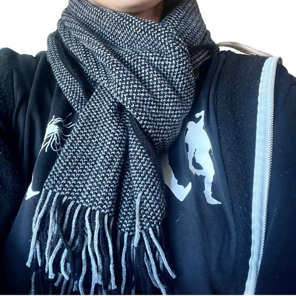 H&M Black/Gray Herringbone Winter Scarf